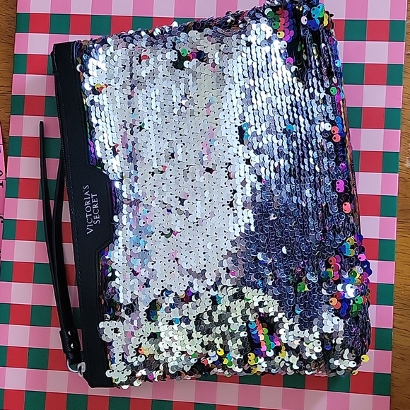 VS Sequin Make-up Bag EUC - Picture 3 of 14